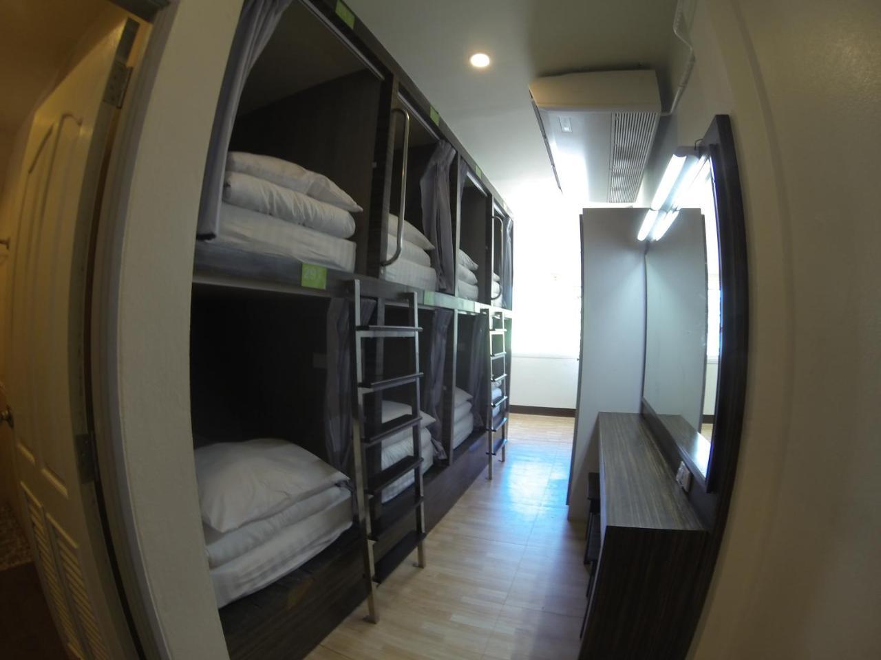 Walking Street Hostel (Adults Only) Koh Lipe Exterior photo